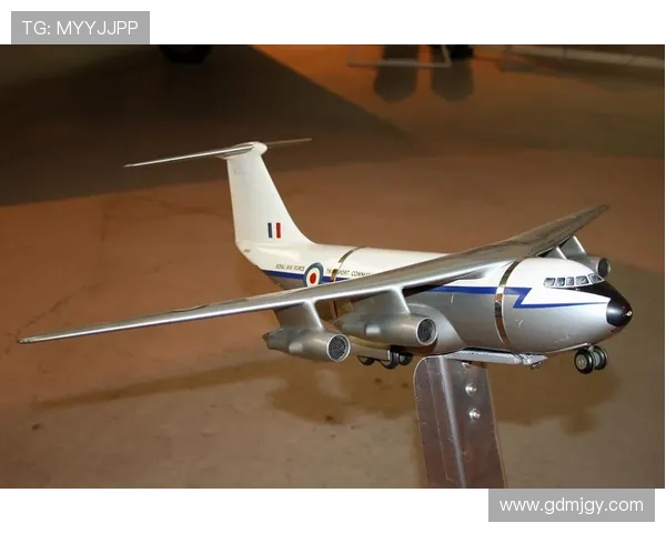 飞机垂直上升率限制与推力裕度 飞机垂直上升率限制与推力裕度